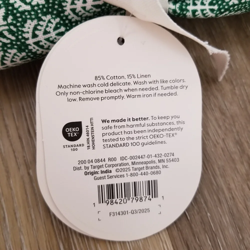 NWT Threshold Christmas Green White Reversible Table Runner